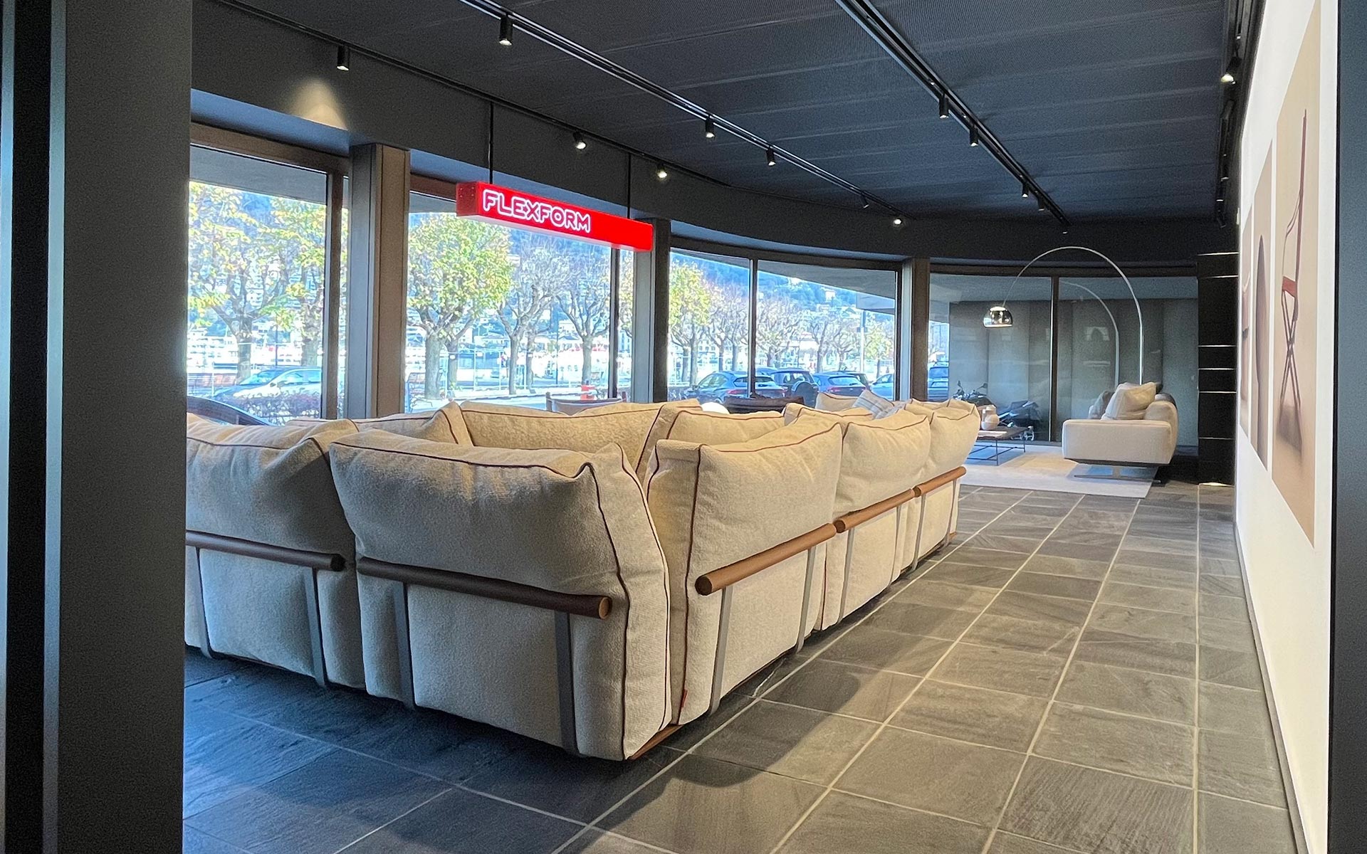 Flagship Store FLEXFORM COMO - Gerosa Design